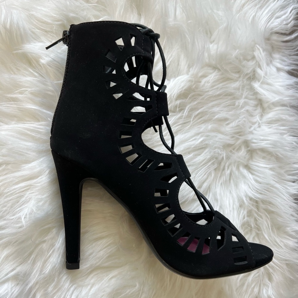 Delicious Black Lace-up Cut-out Peep-toe High Heels Stilettos - Picture 7 of 11